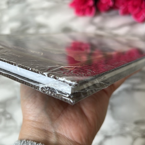 DC - Wonder Woman: The True Amazon - ISBN 978-1-4012-4901-4 - Picture 4 of 4